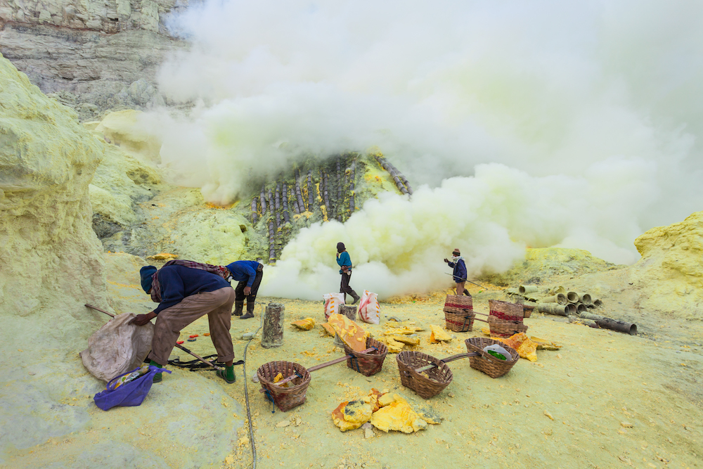 Breaking Free from Poverty: The Transformative Power of Responsible Tourism in Ijen